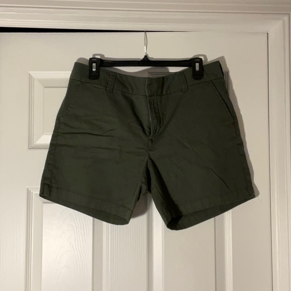 Bass Dark Green Women's Bermudas